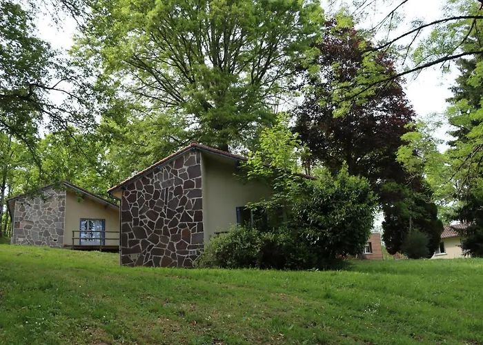 - En Bord De Vienne Manot