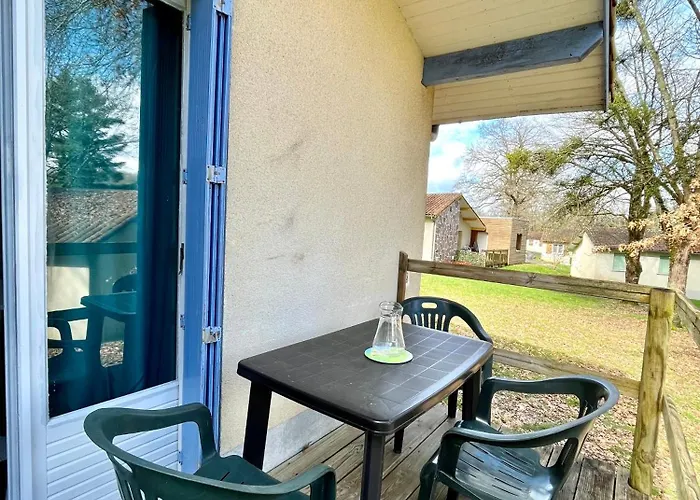 Aldeamento Turístico - En Bord De Vienne